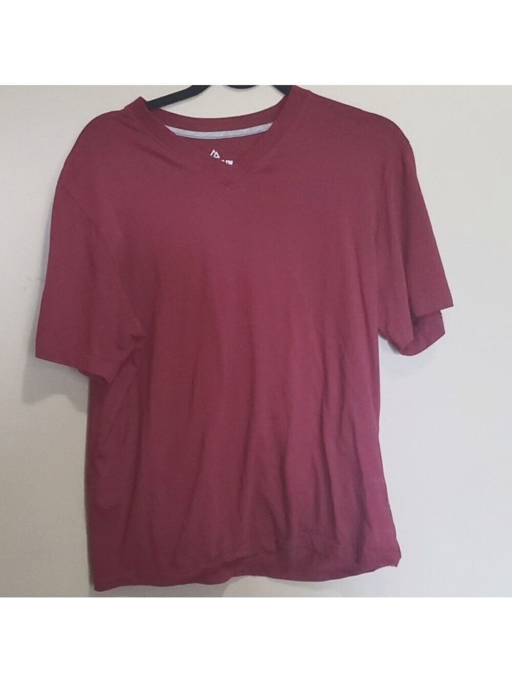 Mountain ridge tshirt size medium